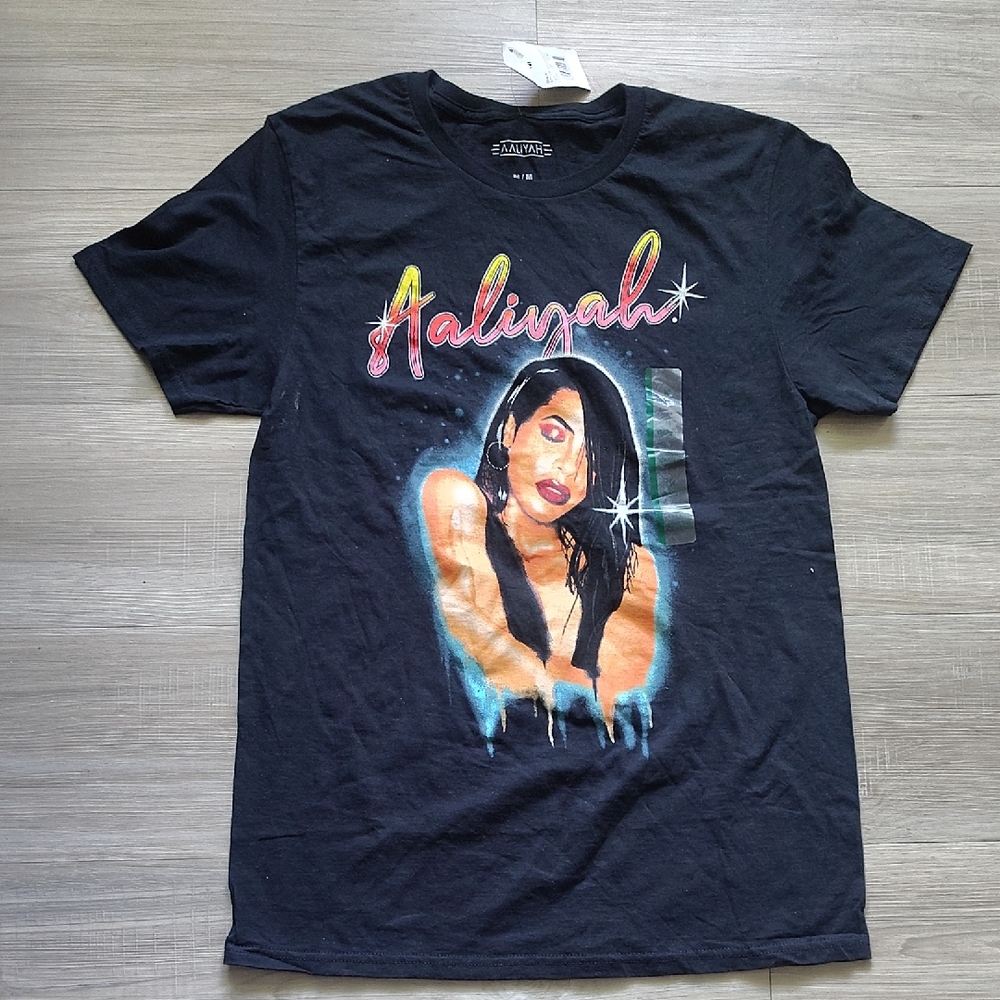 Target Black Aaliyah Graphic Short Sleeve Tee